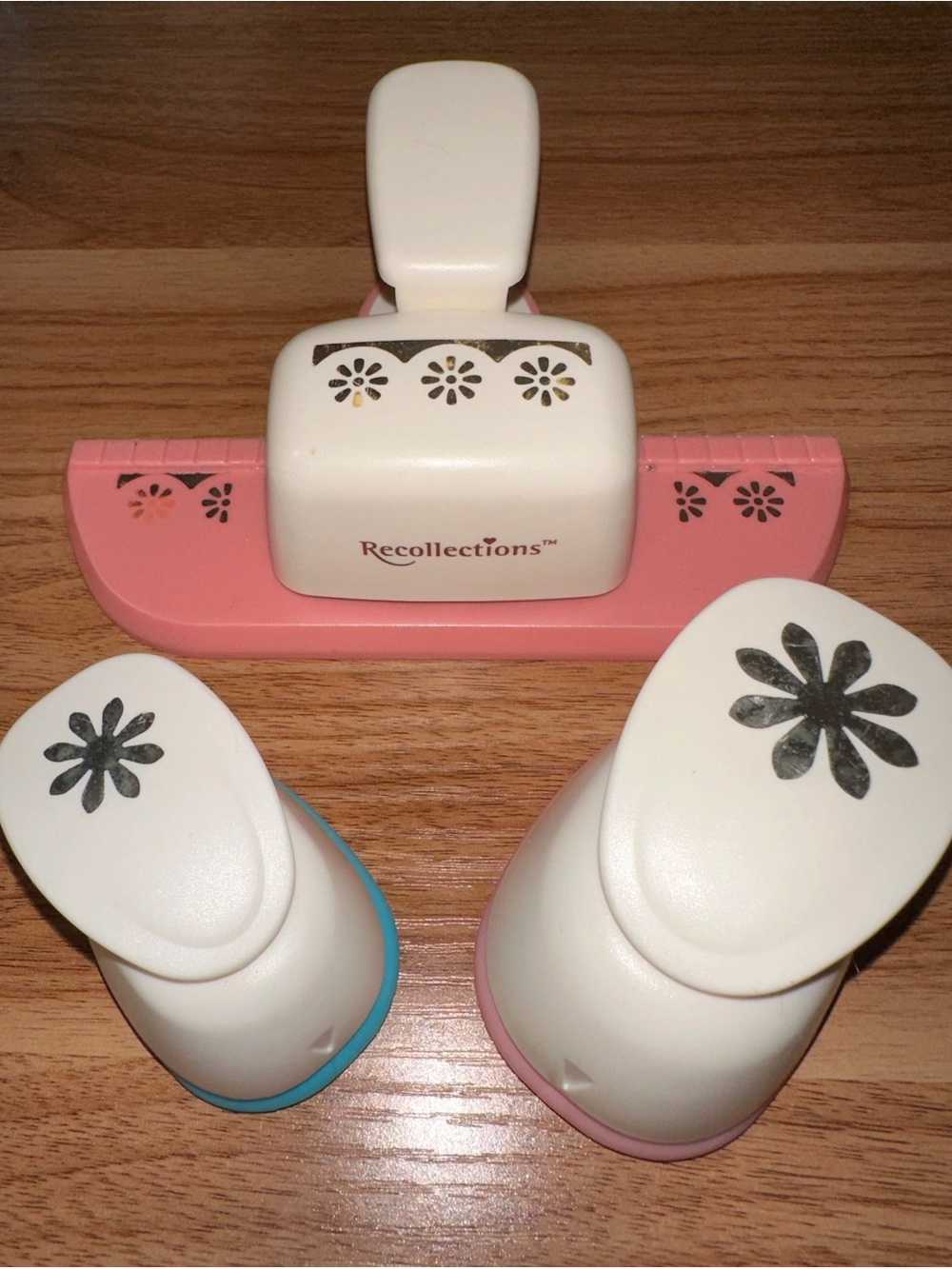 Recollections Pink and Blue Daisy Craft Punch Set